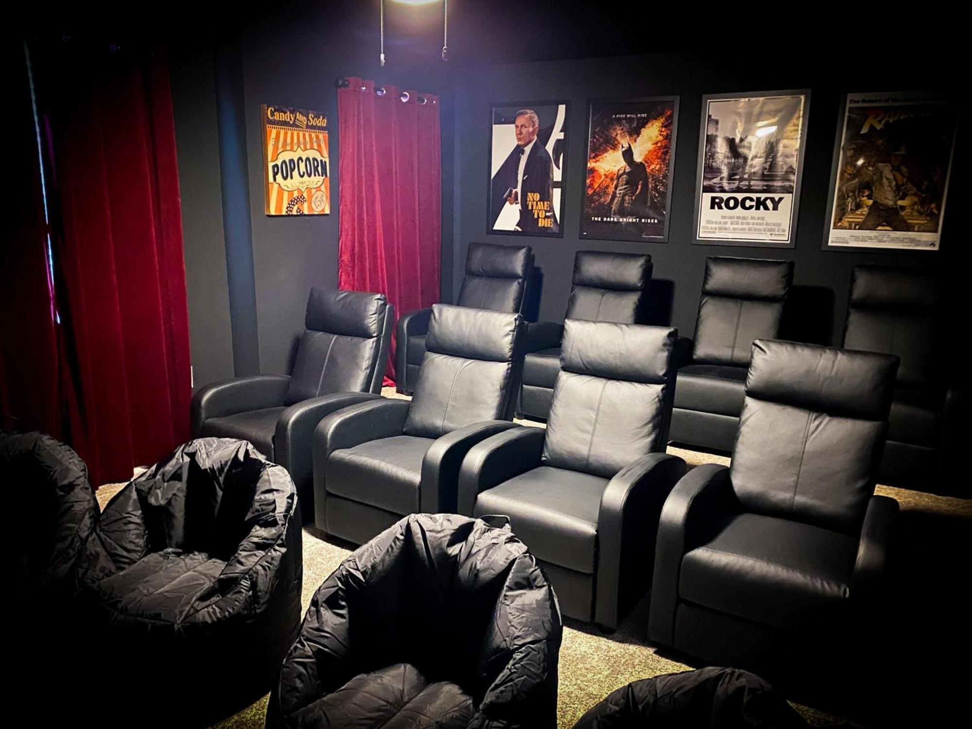 Magical Family Vacation Home Near Disney World At Storey Lake, Star Wars Gameroom, Pool, Theater, Mickey Slide, Sleeps Up To 28 Kissimmee Kültér fotó